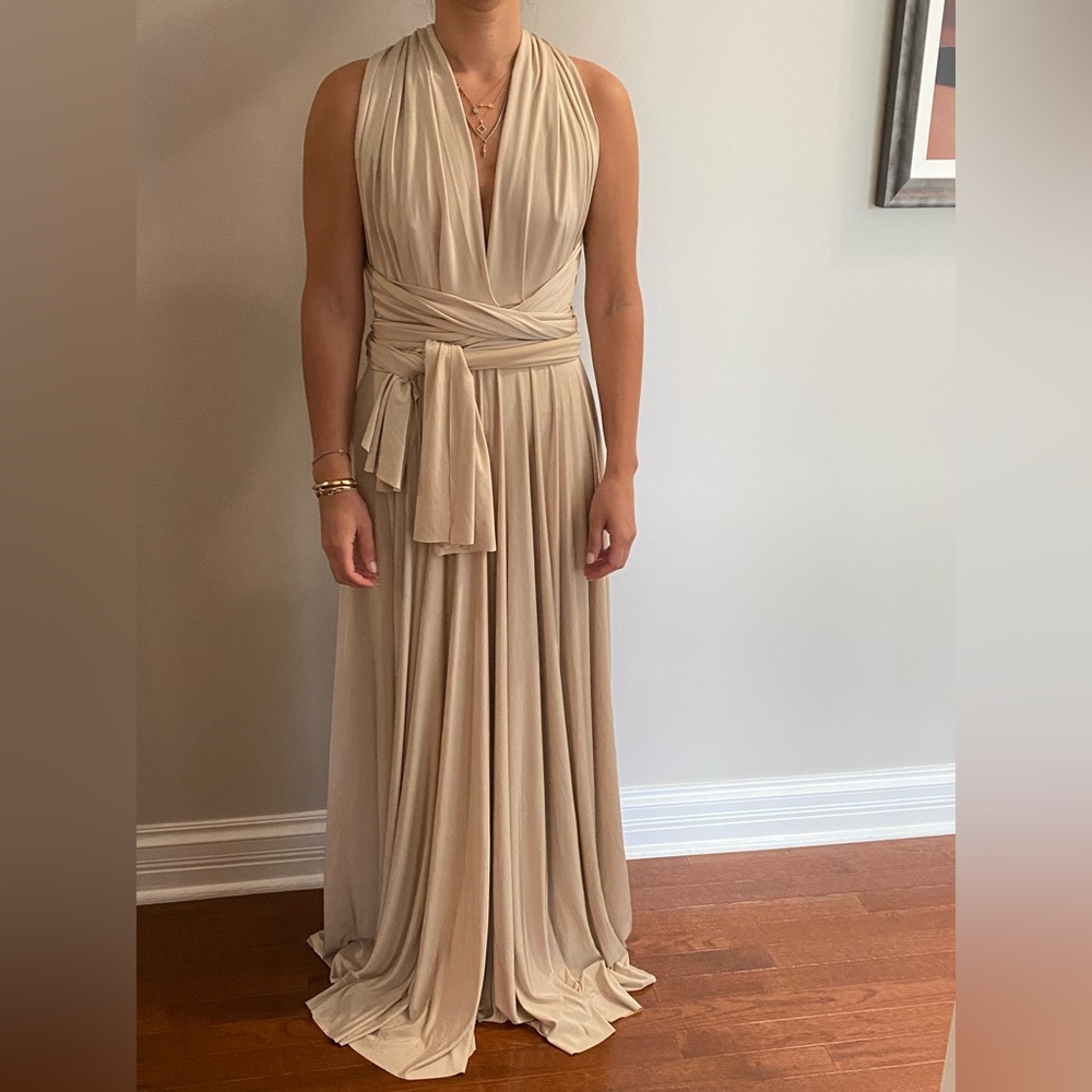 Twobirds bridesmaid dress. Fabric: Jersey blend; style: ballgown